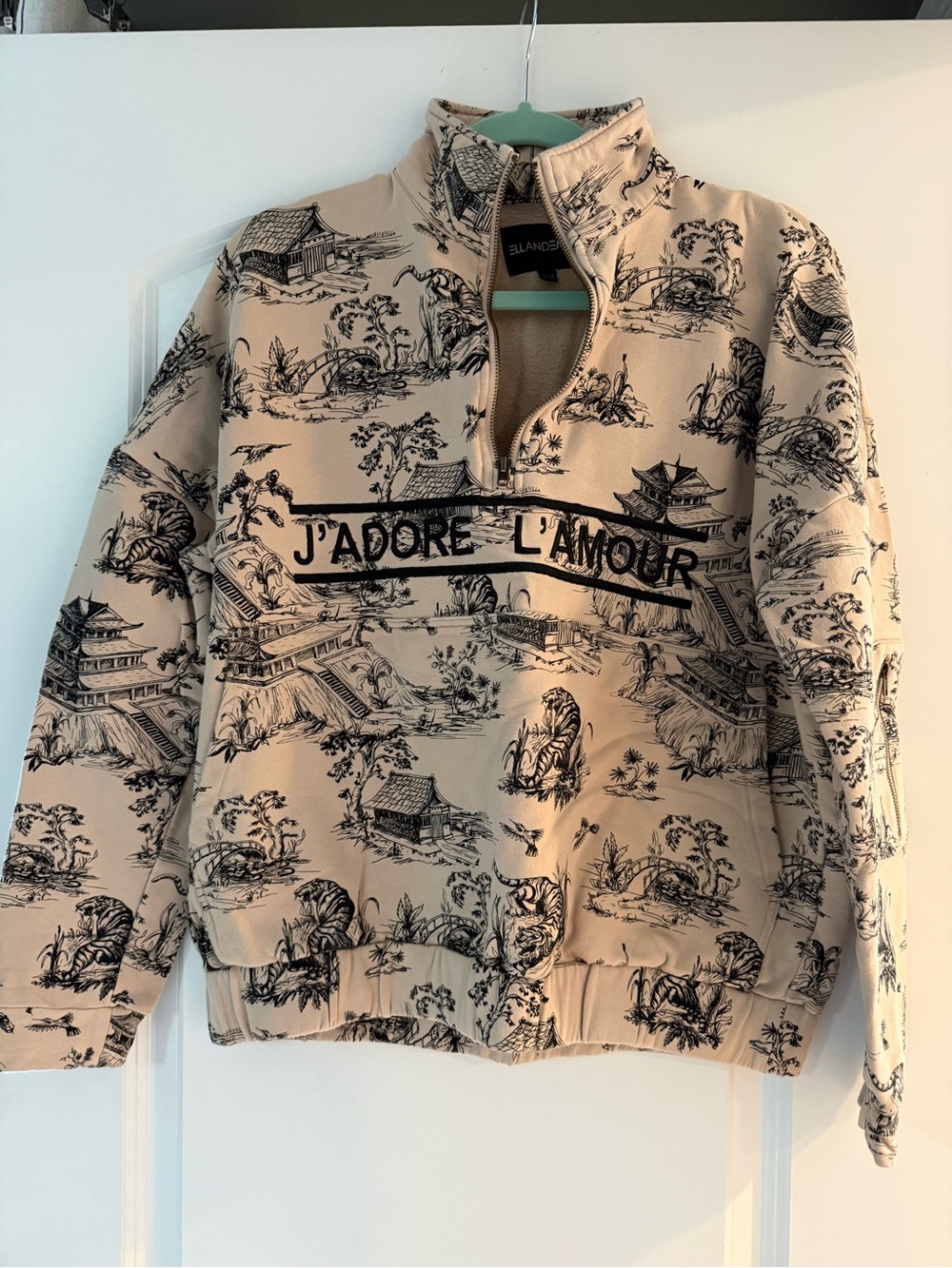 EllandEmm J’Adore L’Amoir Cream/Beige Graphic Half-Zip Pullover Hoodie